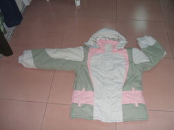 福州荣登贸易 女装棉袄两件套及鞋帽童装零售批发，互联网销售助力业务拓展